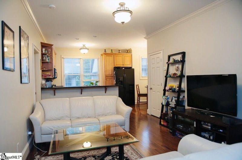 Property image 3 at 706 A Bennett Street, Greenville, SC 29609