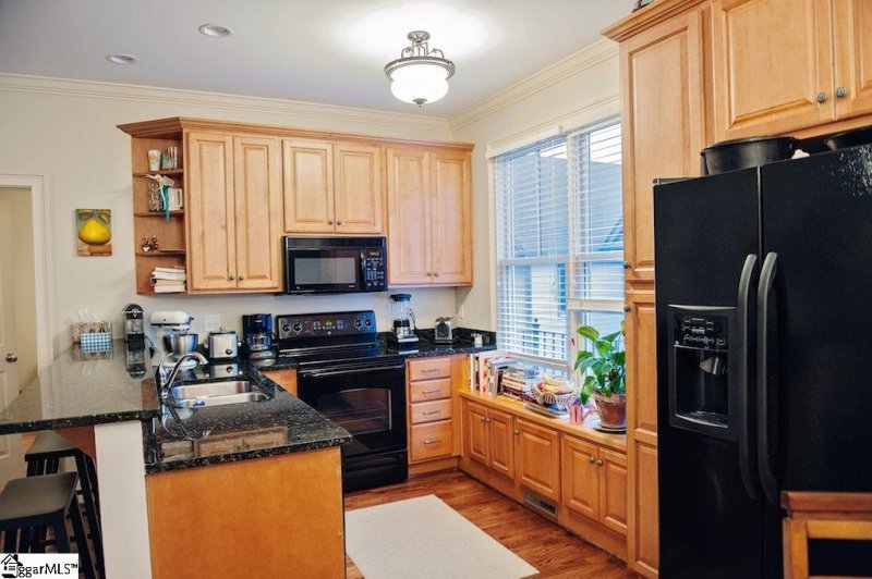 Property image 4 at 706 A Bennett Street, Greenville, SC 29609