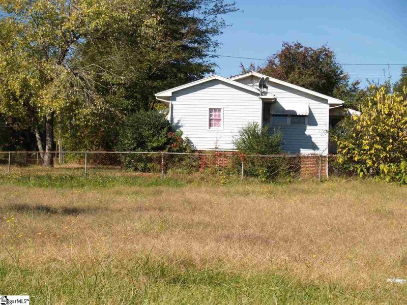 Property image 4 at 1024 N Franklin Road, Greenville, SC 29617