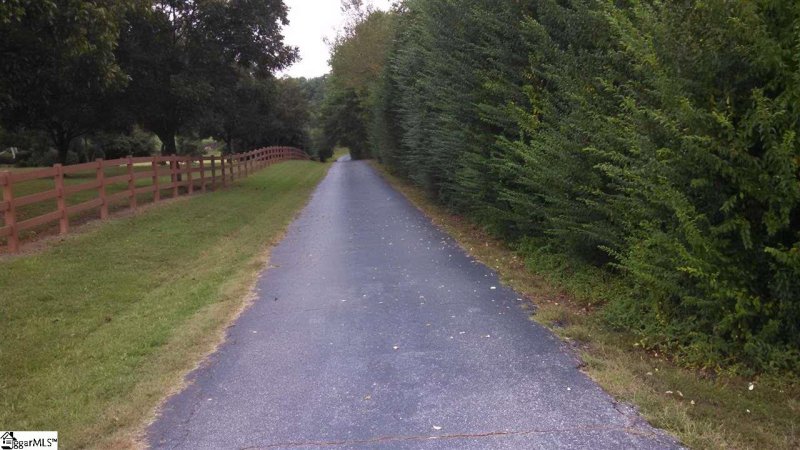 Property image 2 at 219 Bruce Farm Road, Simpsonville, SC 29681