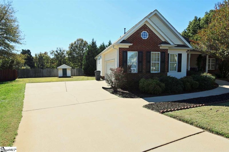 Property image 2 at 306 Kaplan Court, Simpsonville, SC 29681