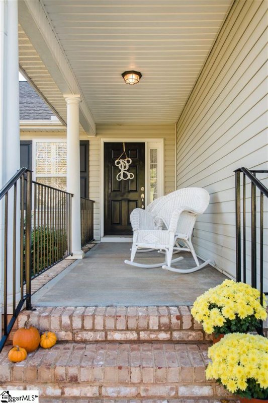 Property image 4 at 6 Paris Road, Taylors, SC 29687