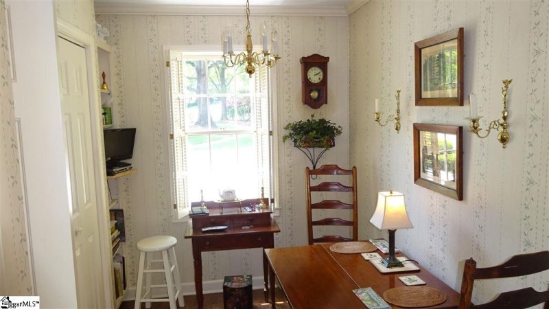 Property image 3 at 112 McDaniel Greene, Greenville, SC 29601