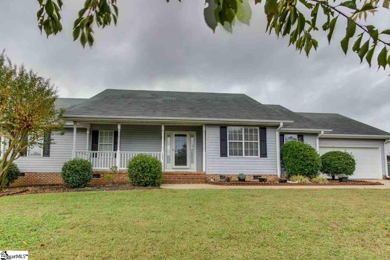Property image 3 at 127 Amberwood Lane, Mauldin, SC 29662