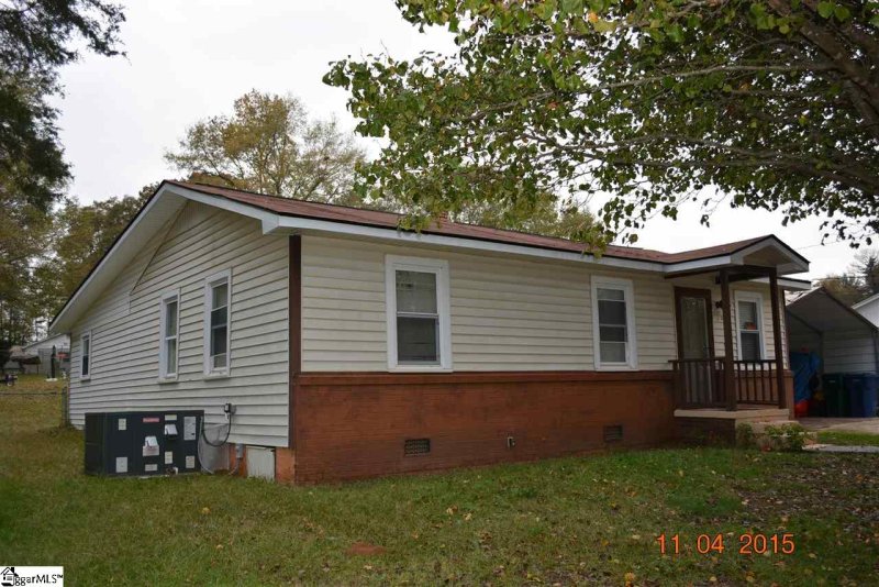 Property image 3 at 207 Boyd Avenue, Simpsonville, SC 29681