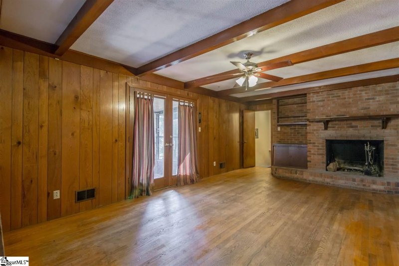 Property image 4 at 404 Lake Forest Drive, Spartanburg, SC 29307