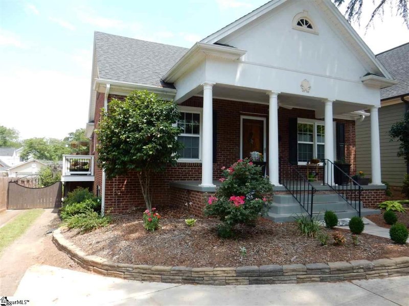 Property image 2 at 205 E Faris Road, Greenville, SC 29605