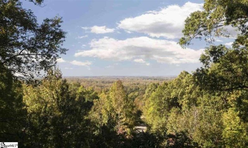Glens Choice Court