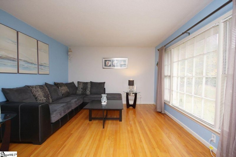 Property image 4 at 226 Singing Woods Lane, Spartanburg, SC 29301