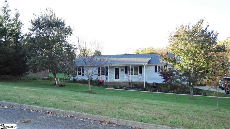 Property image 2 at 7 Arrowood Court, Mauldin, SC 29662