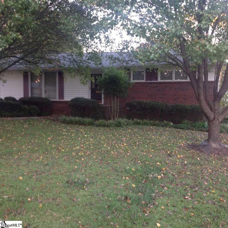 Property image 2 at 105 Holland Street, Simpsonville, SC 29681
