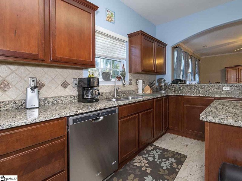 Property image 3 at 100 Skipping Stone Court, Simpsonville, SC 29681