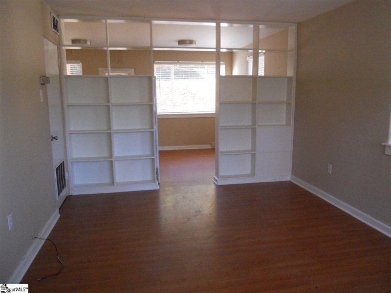 Property image 4 at 44 Faris Circle, Greenville, SC 29605