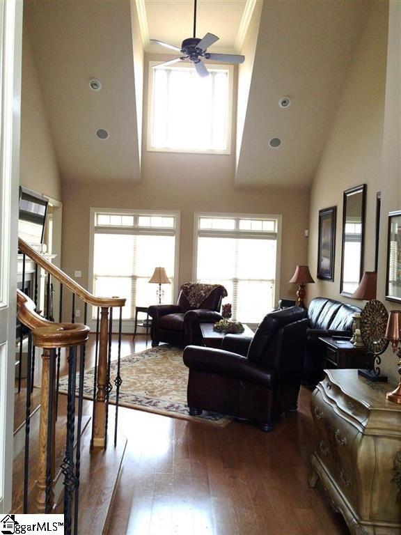 Property image 3 at 10 Meadow Trace Court, Greer, SC 29651