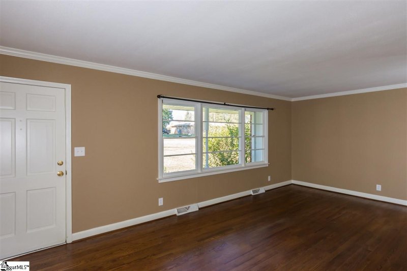 Property image 4 at 106 Farrar Lane, Greer, SC 29650