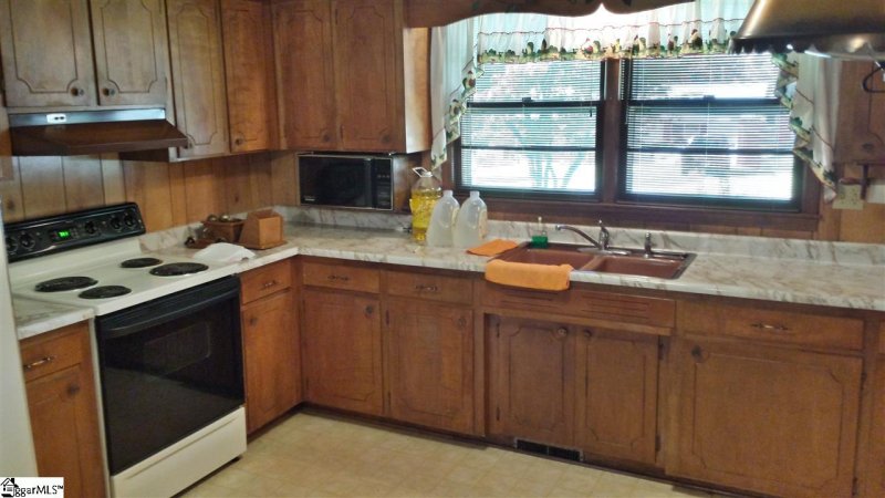 Property image 4 at 227 OVERHILL Drive, Duncan, SC 29334