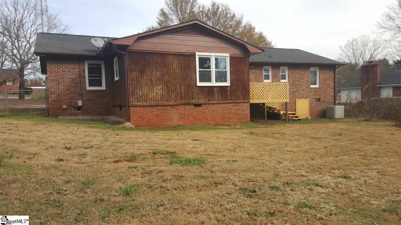 Property image 3 at 228 Highland Road, Duncan, SC 29334