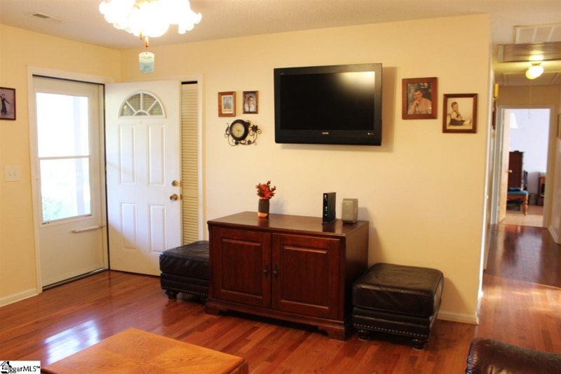 Property image 4 at 102 Spring Valley Road, Pickens, SC 29671