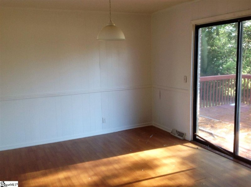 Property image 3 at 101 Empire Avenue, Greenville, SC 29611