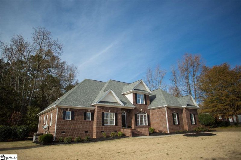 Property image 2 at 316 Providence Way, Easley, SC 29642