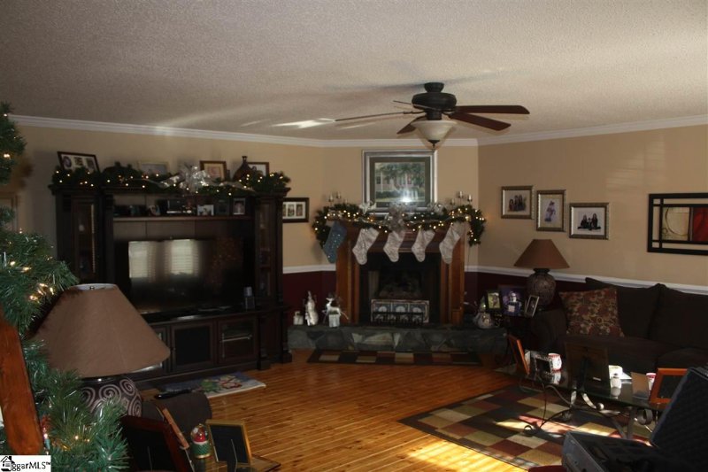 Property image 4 at 403 Wildmarsh Road, Piedmont, SC 29673