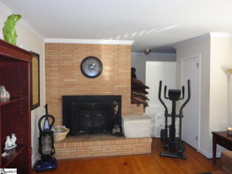 Property image 5 at 25 Forestdale Drive, Taylors, SC 29687
