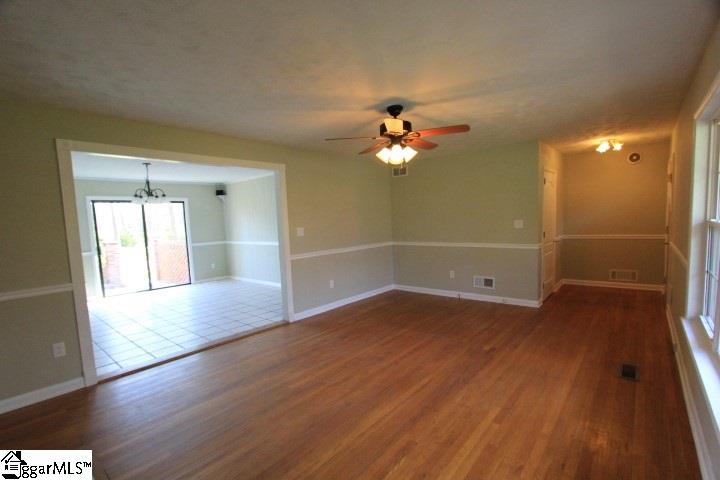 Property image 3 at 101 Guilford Place, Spartanburg, SC 29302