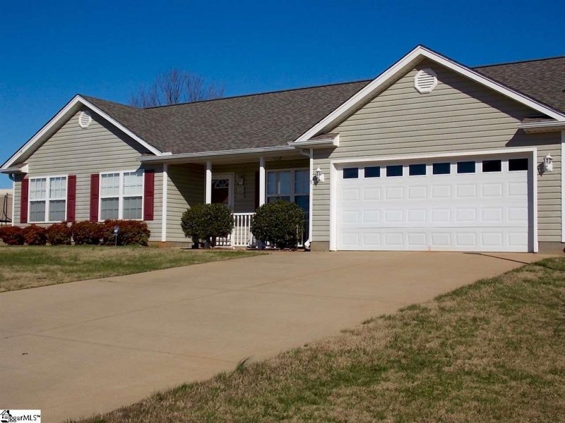 Property image 2 at 5 Gratiot Lane, Greer, SC 29651