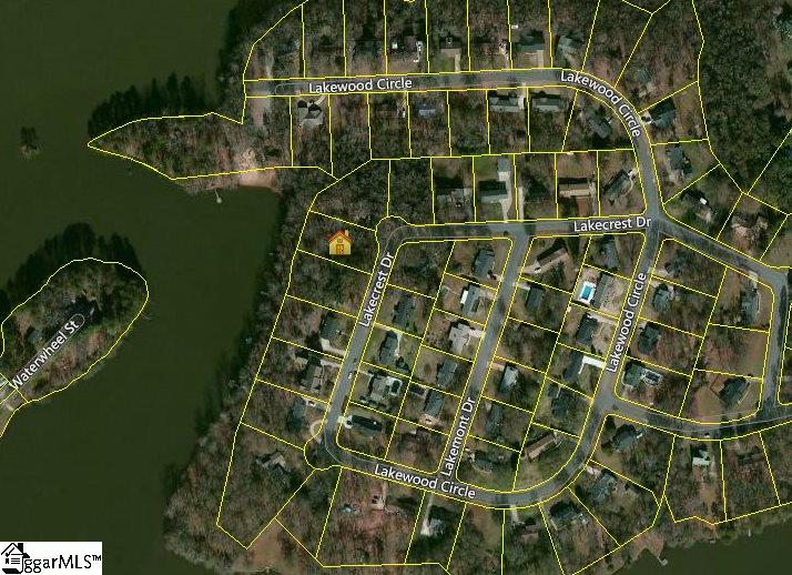 Property image 2 at 300 Lakecrest Drive, Greer, SC 29651