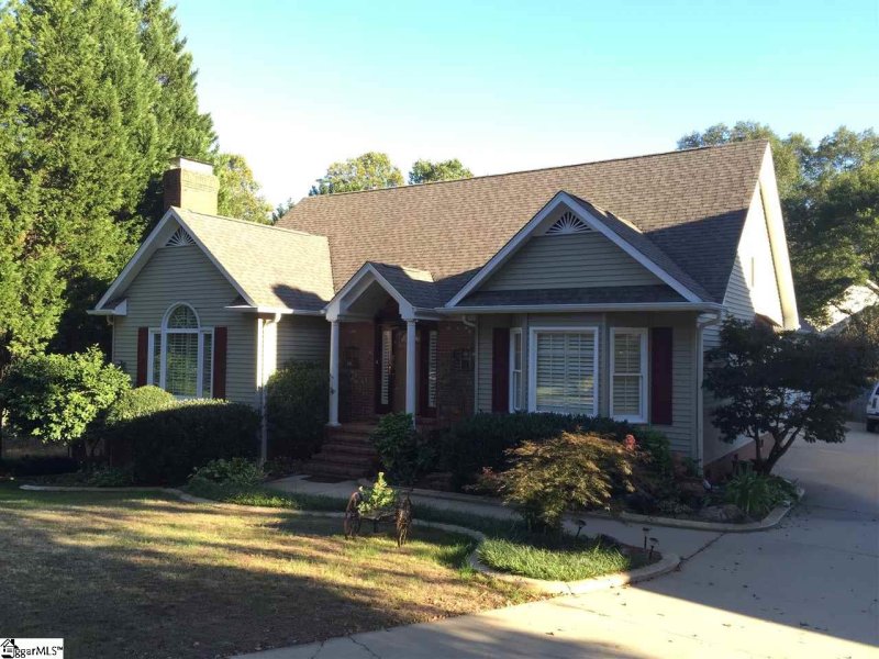 Property image 3 at 112 LeGrae Lane, Taylors, SC 29687