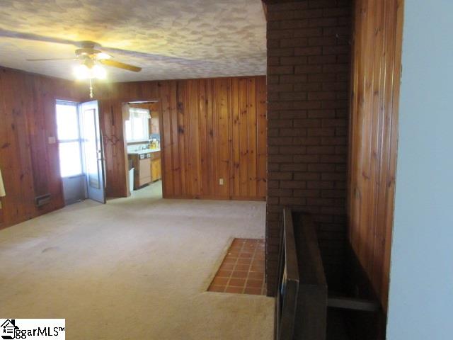 Property image 2 at 135 Saratoga Avenue, Spartanburg, SC 29302