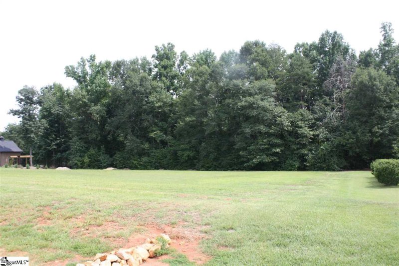 Property image 4 at 37 Shore Vista Lane, Greer, SC 29651