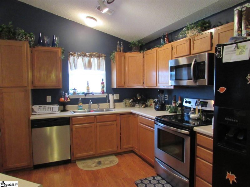 Property image 2 at 403 Pleasant Green Court, Inman, SC 29349-7571