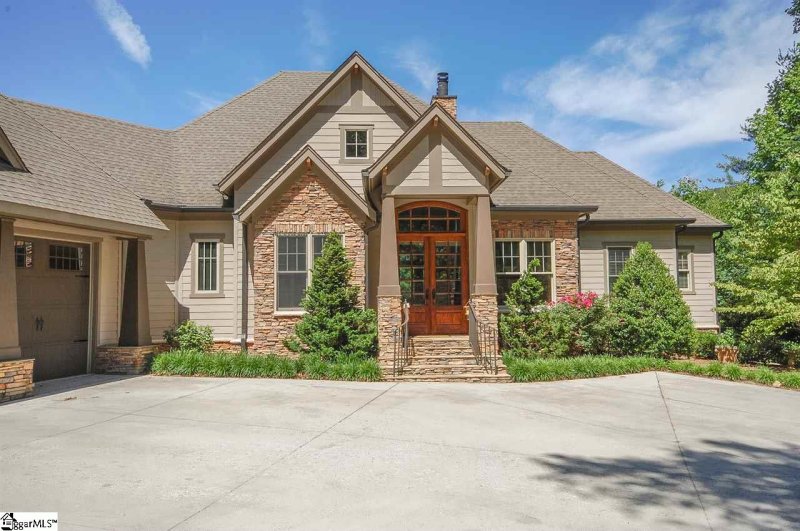 Property image 2 at 101 Spruce Lane, Zirconia, NC 28790