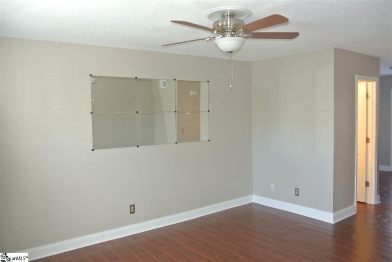 Property image 4 at 129 Trailside Lane, Greenville, SC 29607