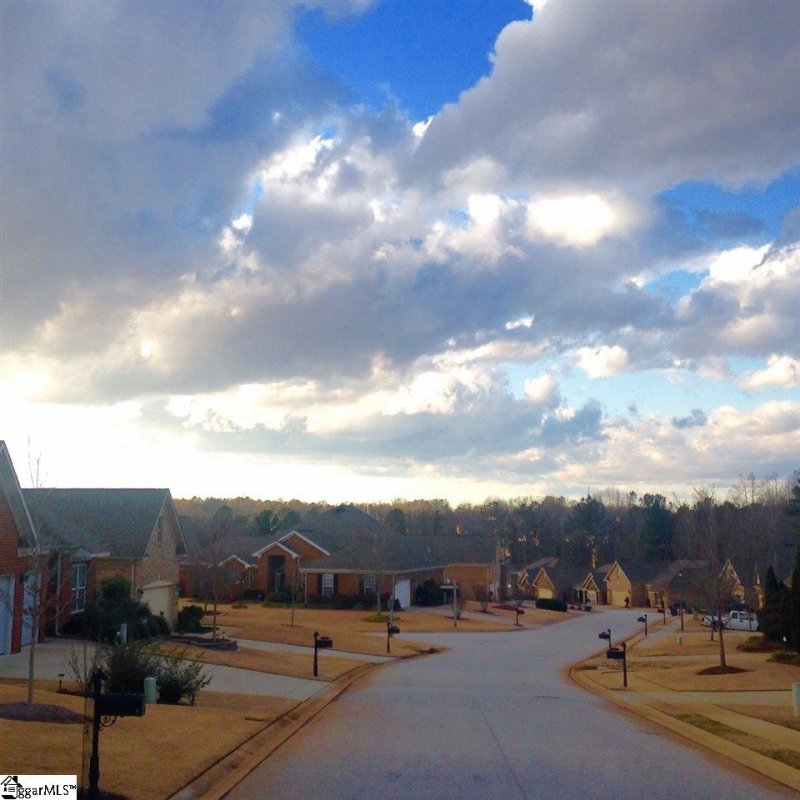 Property image 2 at 21 Brentmoor Place, Simpsonville, SC 29680