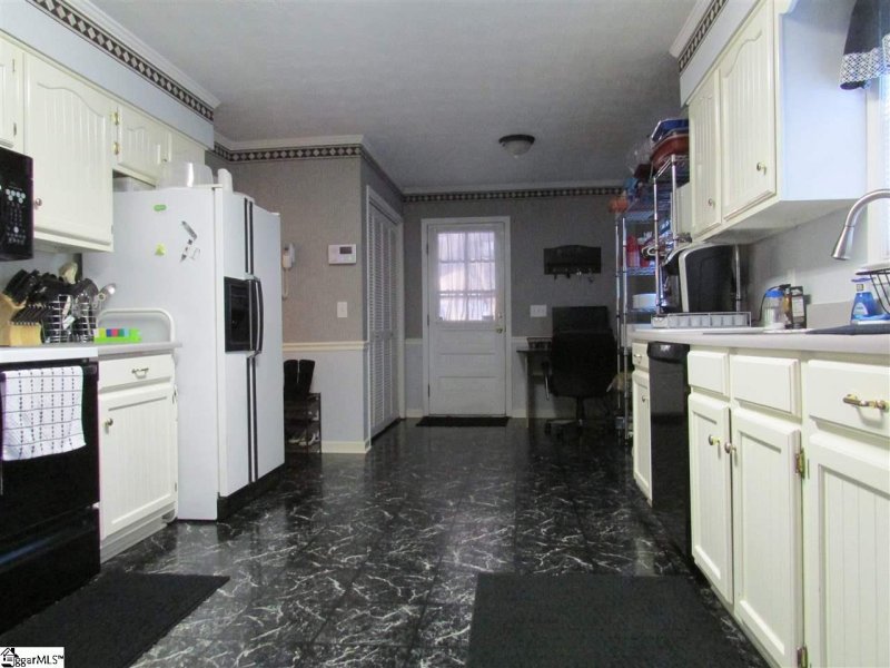 Property image 5 at 109 Clarendon Drive, Easley, SC 29642