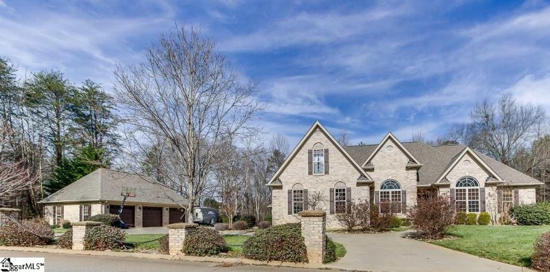 Property image 2 at 412 Isaqueena Drive, Greer, SC 29651-5680