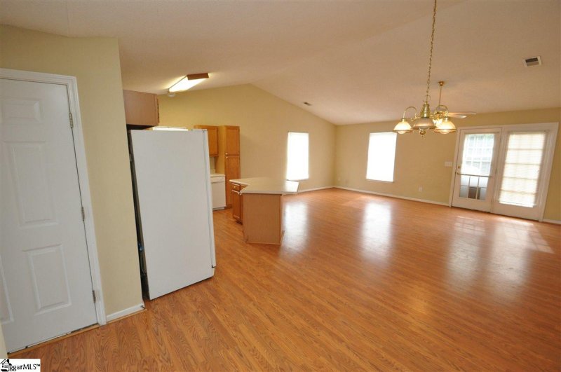 Property image 5 at 7 Sentinel Court, Greer, SC 29650