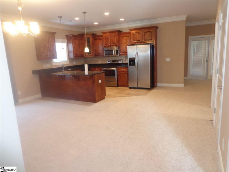 Property image 4 at 25 Shady Hollow Lane, Greer, SC 29651