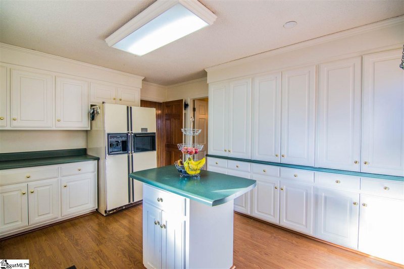 Property image 4 at 108 Holly Road, Taylors, SC 29687