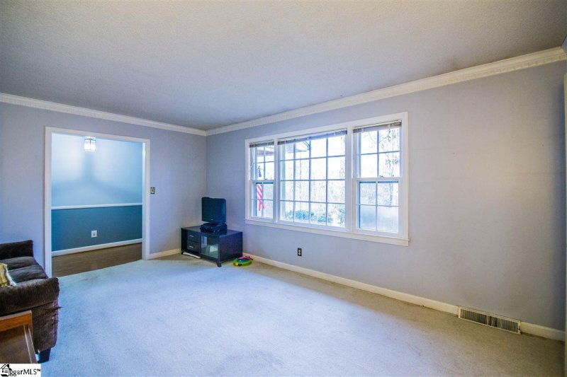 Property image 5 at 108 Holly Road, Taylors, SC 29687