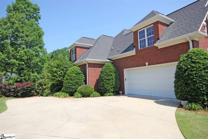Property image 2 at 301 BRETON Drive, Greer, SC 29650
