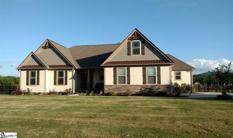 Property image 2 at 1 Bolero Lane, Travelers Rest, SC 29690