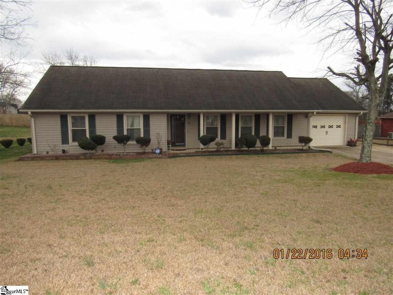 Property image 3 at 105 Amberwood Lane, Mauldin, SC 29662
