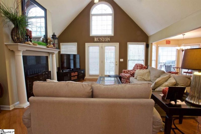 Property image 4 at 37 Butler Springs Road, Greenville, SC 29615