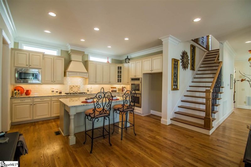 Property image 3 at 208 Grandmont Court, Greer, SC 29650