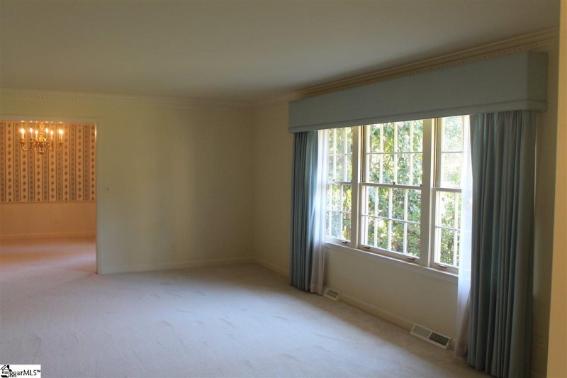 Property image 3 at 36 Valerie Drive, Greenville, SC 29615