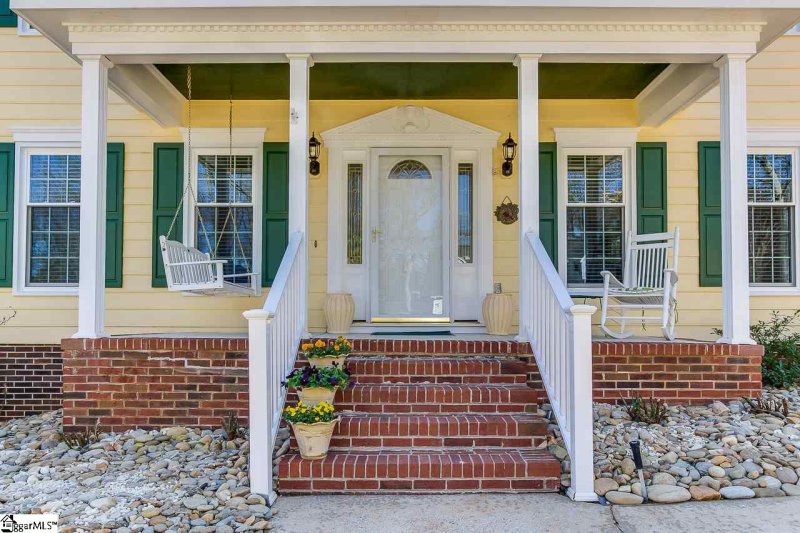 Property image 2 at 214 Burning Bush Road, Greenville, SC 29607