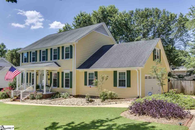 Property image 3 at 214 Burning Bush Road, Greenville, SC 29607